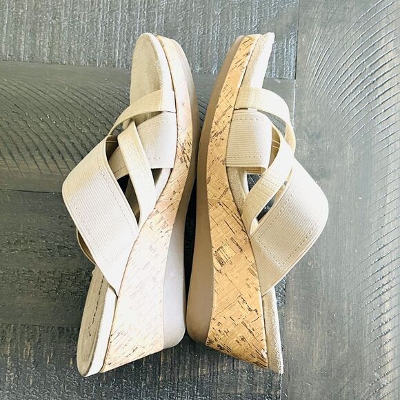 WearEver Tan Casual Cork Wedge Strappy Sandals Women’s Size 7 - Picture 5 of 9